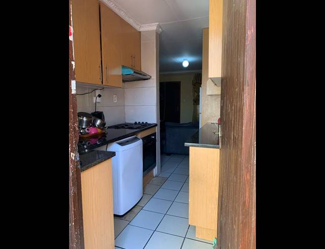 2 BEDROOM PROPERTY TO RENT IN RABIE RIDGE